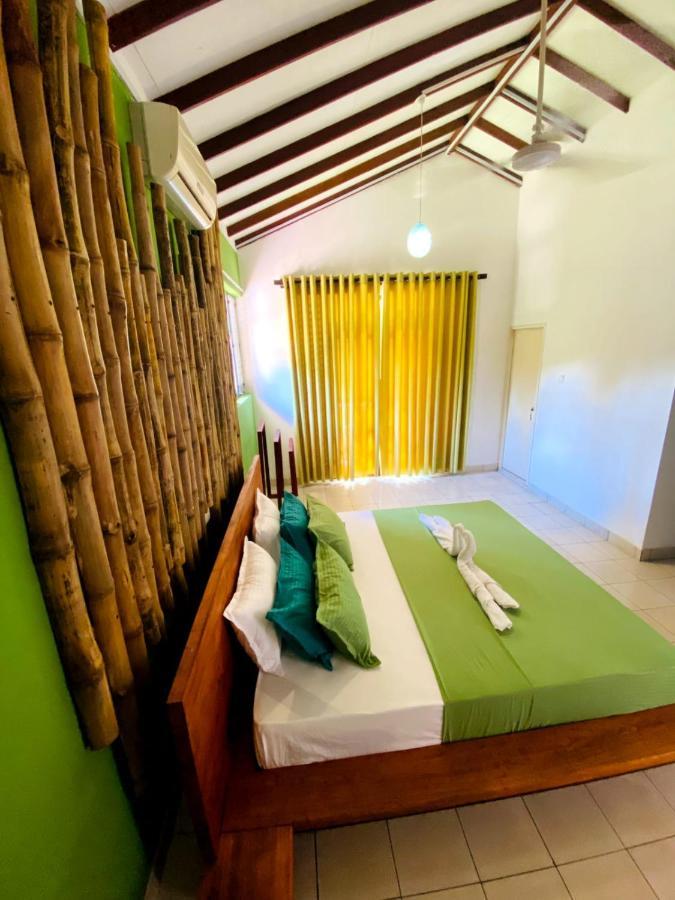 Surf N Spice - Hiriketiya Otel Dikwella Dış mekan fotoğraf
